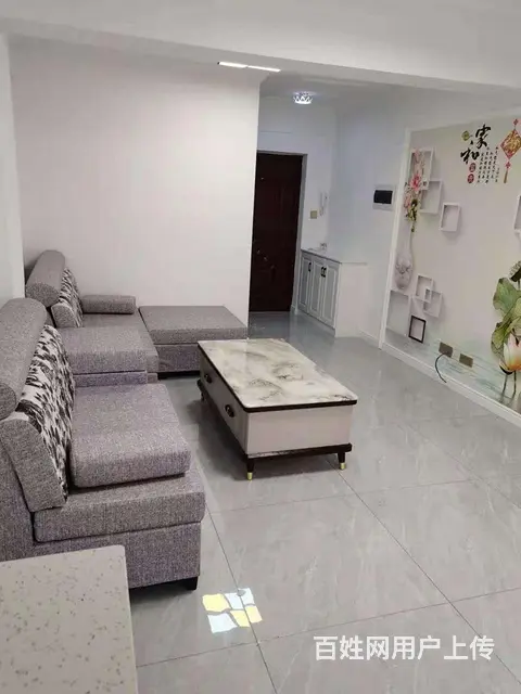 山河半岛对面花香名苑电梯5楼两室家具家电齐全，拎包入住年租 - 图片 1
