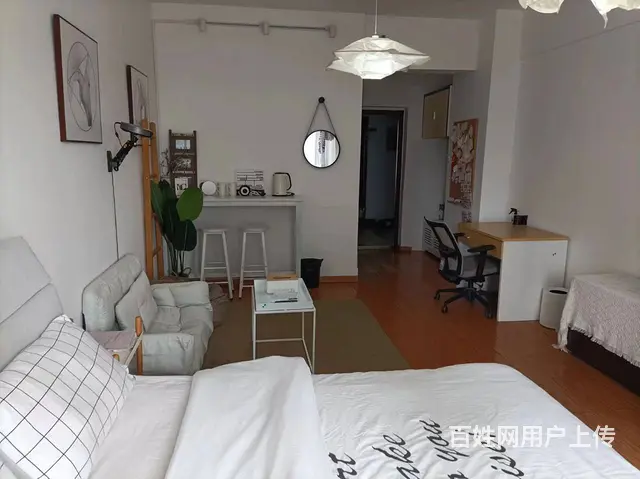 2号线芙蓉广场地铁口房屋出租，非中介，单间公寓，1200元 - 图片 1