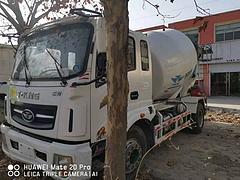 出售 小型混凝土搅拌车 唐骏欧铃6方罐 170马力