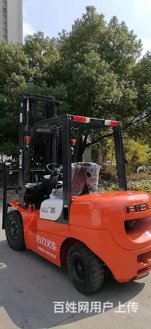低价处理一批二手包夹叉车 二手电动叉 柴油叉车的图片