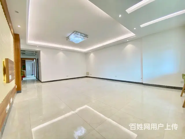 精装修四房 带三百平自家平台 可居家或做办公室 - 图片 1