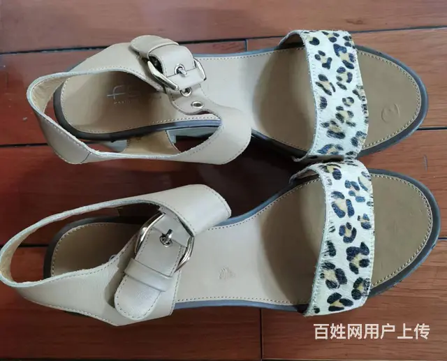 女凉鞋 - 图片 2