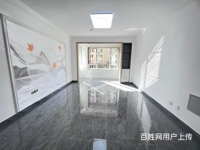 临港 学府水岸 实验学区 全新装修未住人 送储藏室 - 图片 1