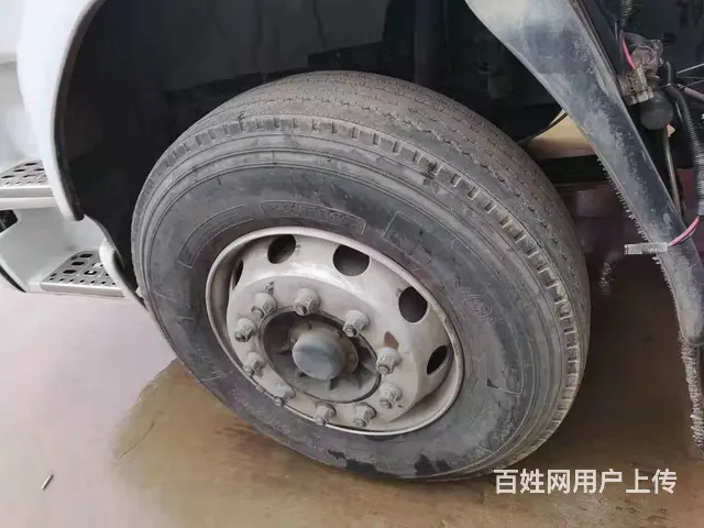 国五柳汽乘龙M3单桥厢式货车220马力9米6货箱 - 图片 8
