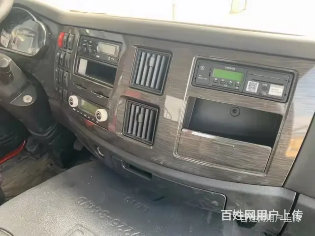 黄牌解放J6小三轴平板拖车 平板运输车 功能多 - 图片 4