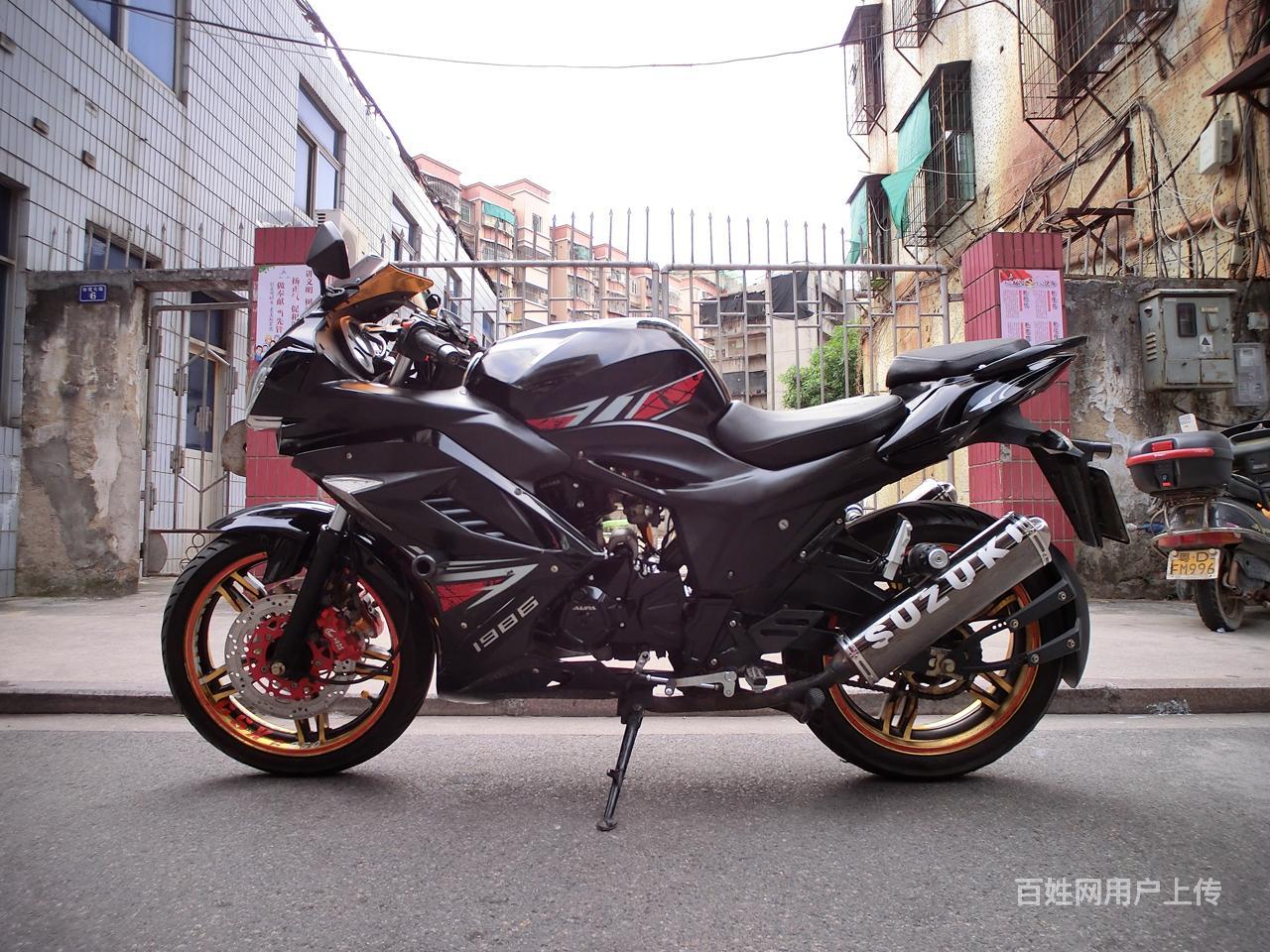 2018年购买r2地平线250cc,正牌证,附带年