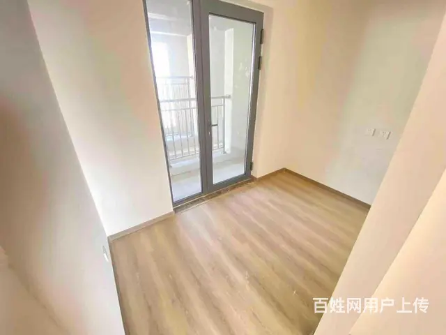 绿地德迈，楼间距大视野好，南向厅双南卧，刚需 车房 - 图片 10