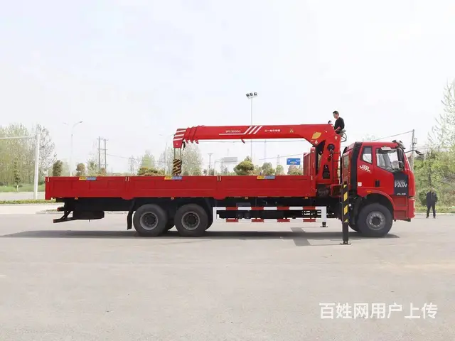 T5单排8吨五节臂6.1米货箱随车吊 - 图片 4