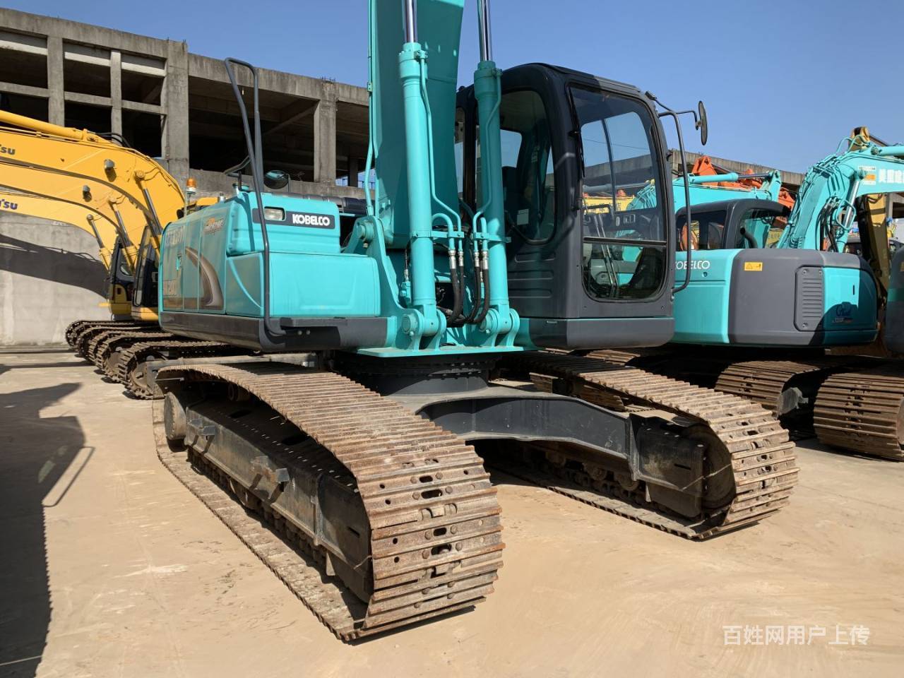 本地急转2019年神钢200二手挖掘机 价美包送