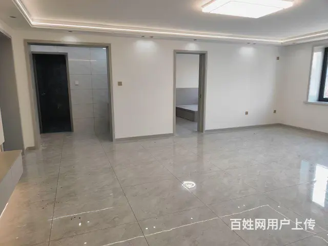 东方红二中附近3楼，139平，52万 - 图片 1