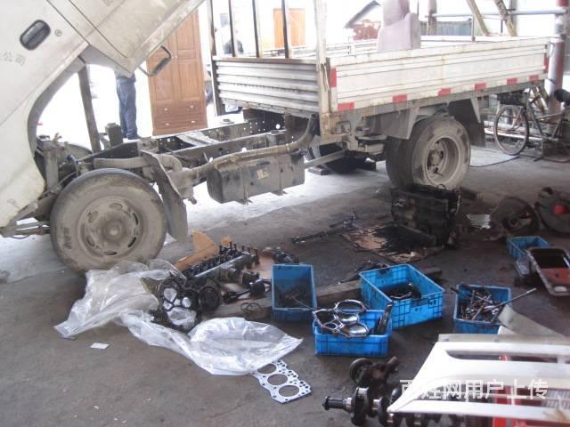 东莞石排附近流动上门修车补胎救援石排汽车修理