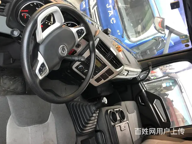 20年4月东风天锦7米8厢式货车 - 图片 5