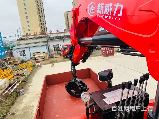 购买8吨左右带抓具随车吊需要多少钱 带自卸货箱 - 图片 8
