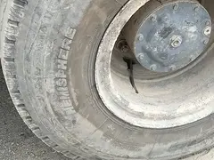 奥龙自卸车