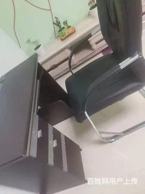 家用学习桌，电脑桌椅，低价出卖 - 图片 1