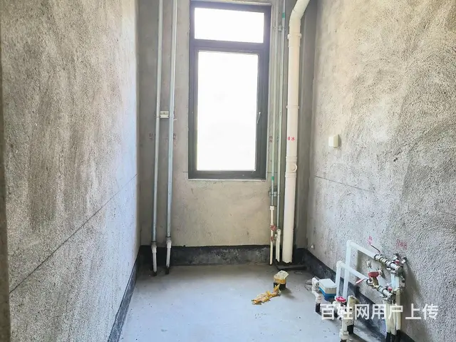 专卖别墅 白鹭金岸联排 证过二 使用326平 60平院子 - 图片 9