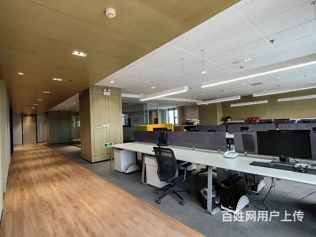 体育场附近，国宝大厦好豪华装修650平，可带家具出租，有钥匙 - 图片 5