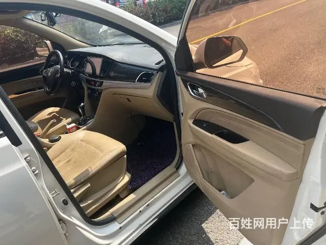 宝骏730 2017款 1.8 序列变速 豪华型7座 - 图片 4