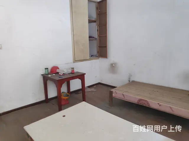 牛角巷简单装璜三室一厅一厨一卫有小院子房屋出售 - 图片 6