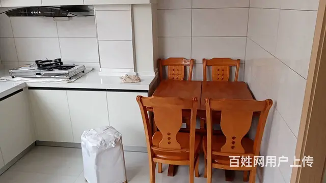 【搞定了！】正大清华苑三室一厅两卫出租 普通住宅1厅 精装修 - 图片 4