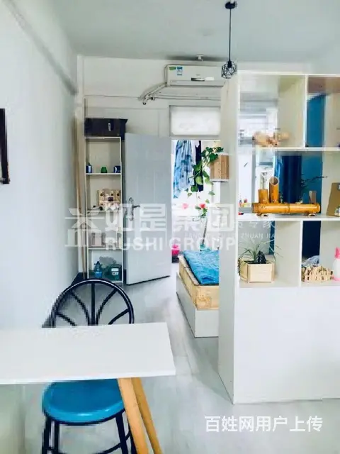 中骏世界城旁精装单身公寓全配700-1100 - 图片 1