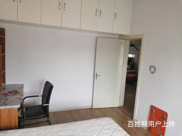 良种站  鹤岗一中、四中很近 、国税局旁、工农区政府很近年租 - 图片 4