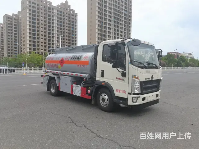 出售重汽豪沃6.2吨油罐车 一条龙服务包上牌可分期 - 图片 2