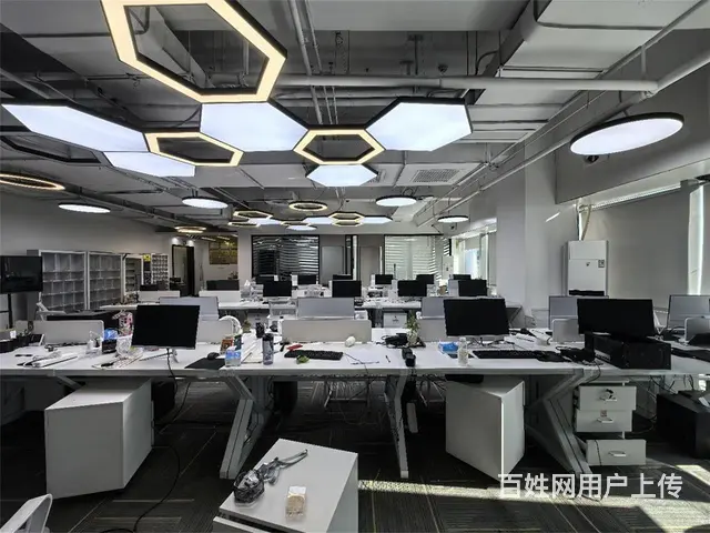 地铁1站大学城,智慧谷江景甲级,性价比高，家具齐全 - 图片 4