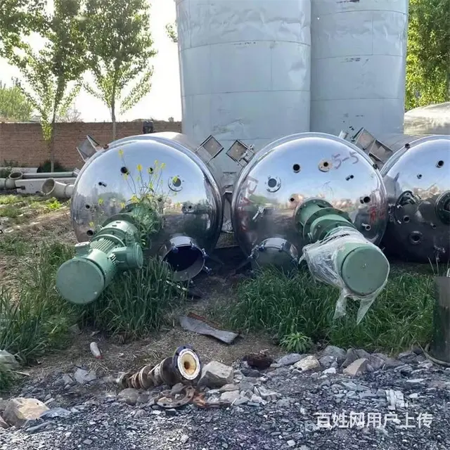 出售二手 5吨外盘管不锈钢反应釜 蒸汽加热化工制药 - 图片 2