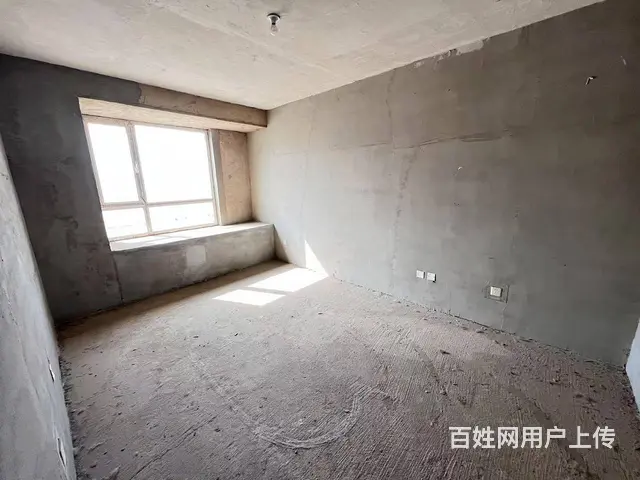 大唐荣成！房本满二毛坯房全小区就一户110平46万 - 图片 3