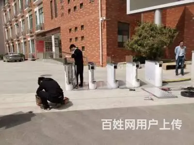 淇县伸缩门电动门道闸车牌识别系统安装销售维修 - 图片 5