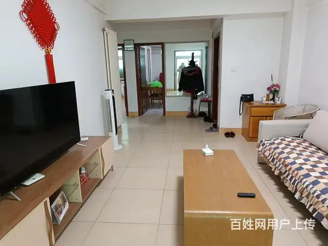 黄河路与六峰路交汇处 二室二厅92平米 简单装修 - 图片 1