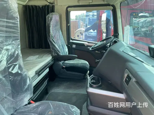 自动挡二手解放J7牵引车 550马力 国五 双驱 - 图片 8