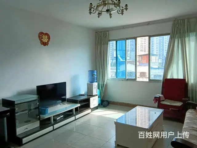 洪南路步梯高层两室，家具家电齐全，产证在手接受按揭，看房方便 - 图片 1