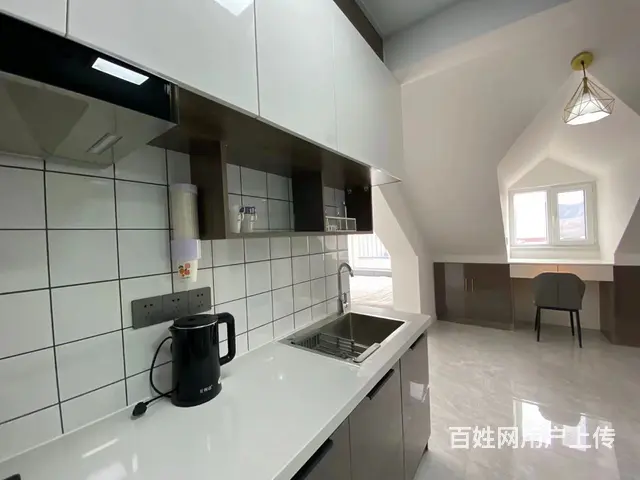 日租100  月1500水电自费 - 图片 3