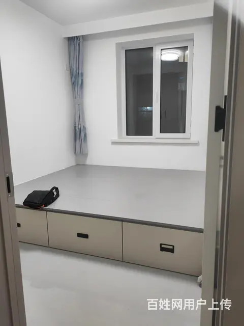 阳光宾馆附近三楼，两室一厅，地热取暖，吸油烟机、煤气灶、热水 - 图片 2