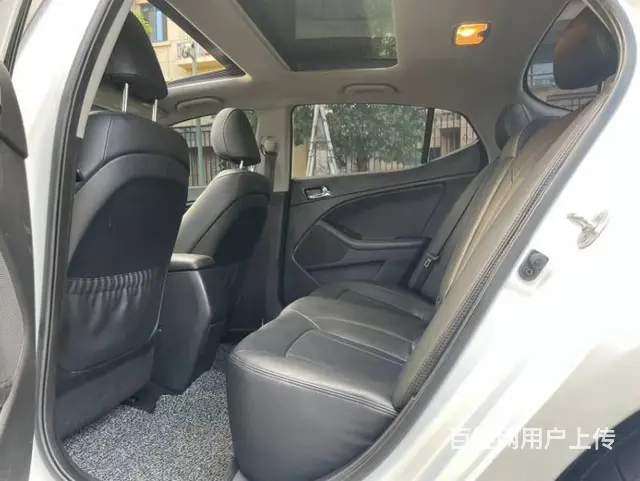 起亚K5 2012款 2.0 手自一体 Premium 特别 - 图片 10