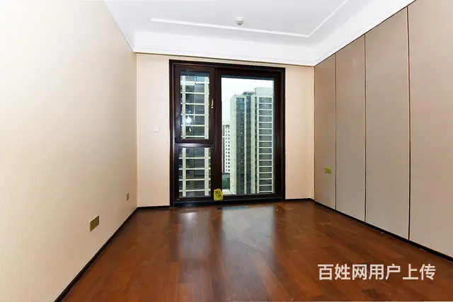 特价房，急降200万，低于市场价格，带两个车位，正对花园 - 图片 3