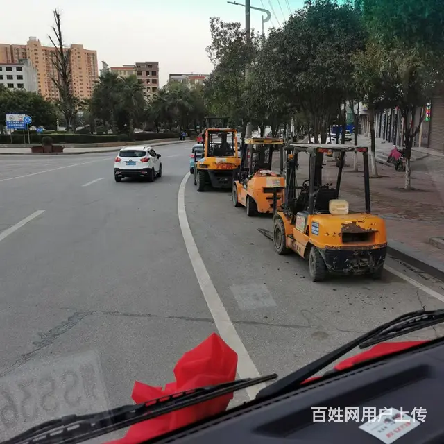 随车吊叉车出租 - 图片 2
