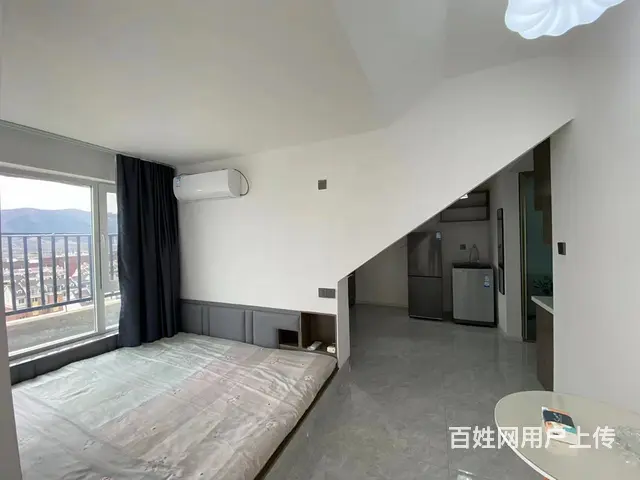 日租100  月1500水电自费 - 图片 4