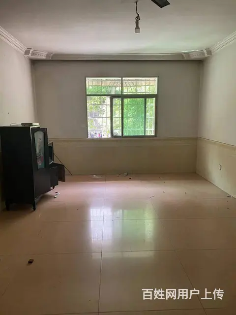 上高和平路二楼商品房南北通两房有地下室可按揭读书购物都方便 - 图片 3
