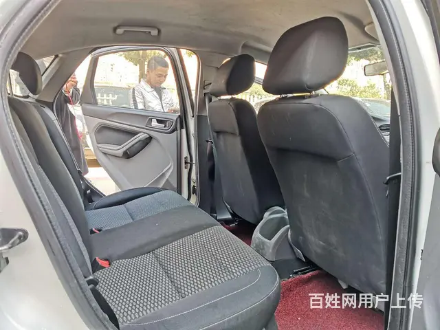 福特 福克斯 2013款 经典福克斯-两厢 1.8 手动 基 - 图片 5