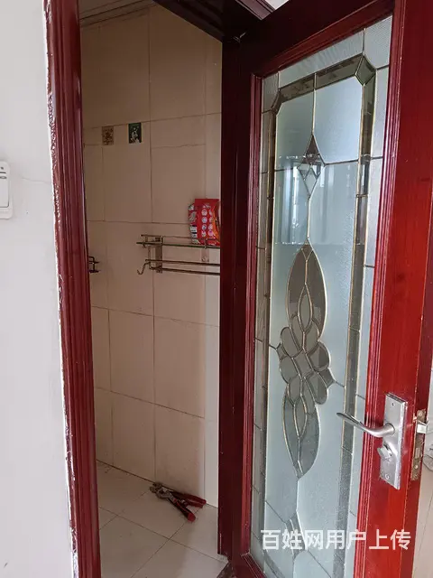 位置好，公交车站在楼下，大型超市过道就是，菜市场学校都在附近 - 图片 2