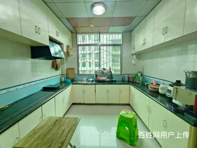 急售洪南路精装修三室两厅一卫低楼层采光好房间宽大停车方便有证 - 图片 7