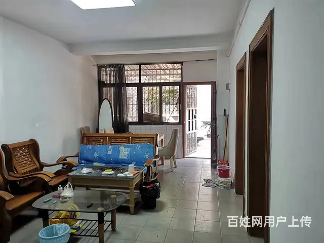 【搞定了！】光明街三房一厅低价出租，有家私 普通住宅2厅 中 - 图片 1