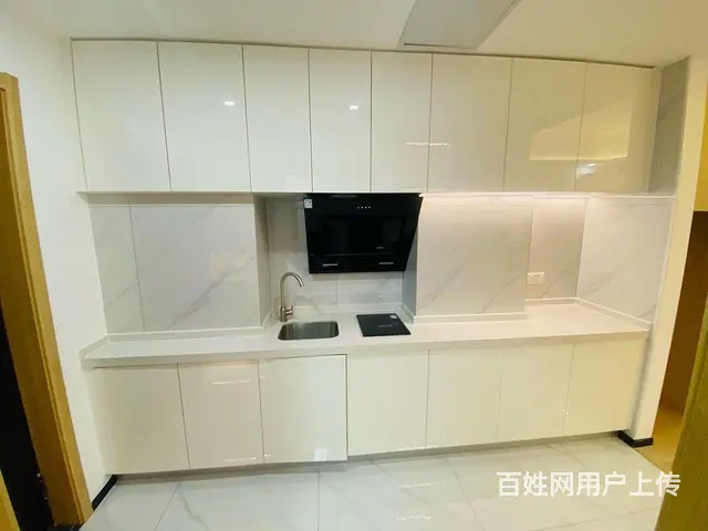 来捡漏新北环球港地铁口特价5千多全款23万采光无敌即买即用 - 图片 9