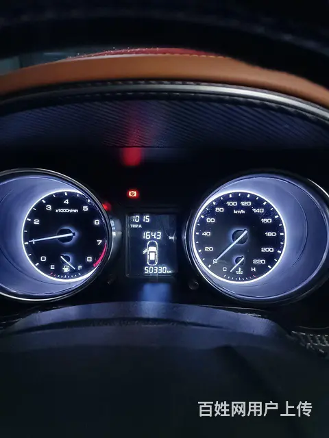 众泰T300 2017款 1.5T 手动 尊贵型双色 - 图片 4