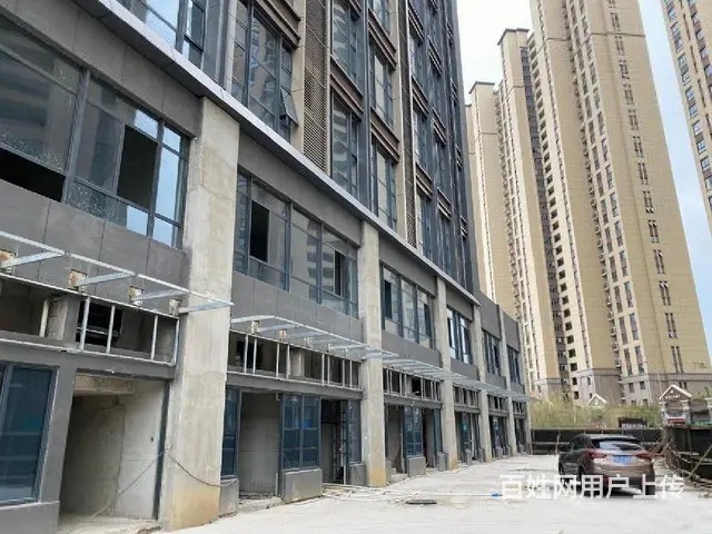 大型商业综合体旁 弘阳天下锦公寓底铺 朝南一拖二旺铺 - 图片 6