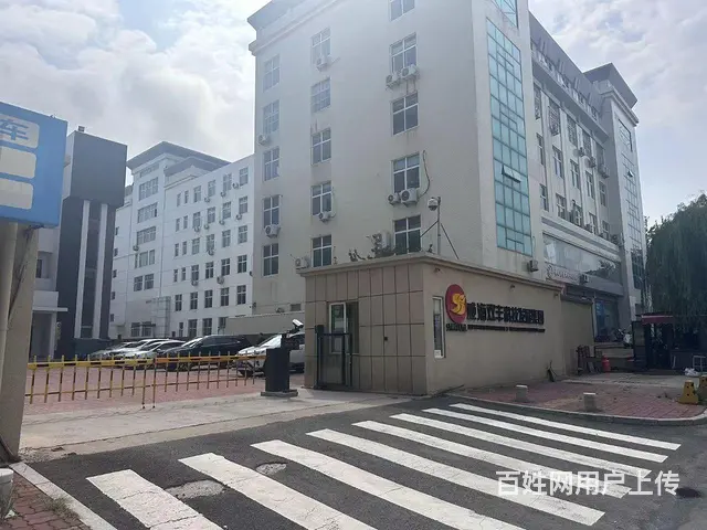 （新房源）高区利群附近临街大平层门面招租 - 图片 1