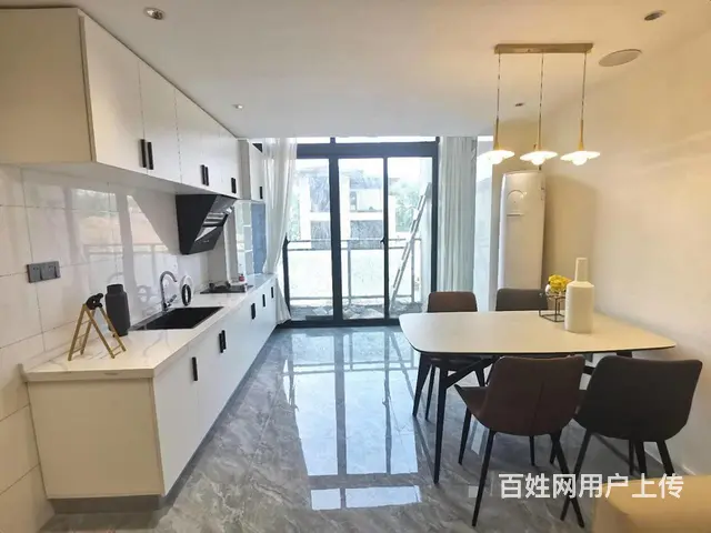 市区 比表价8万便宜 现房七彩欢乐世界 复试挑个公寓 送装修 - 图片 3